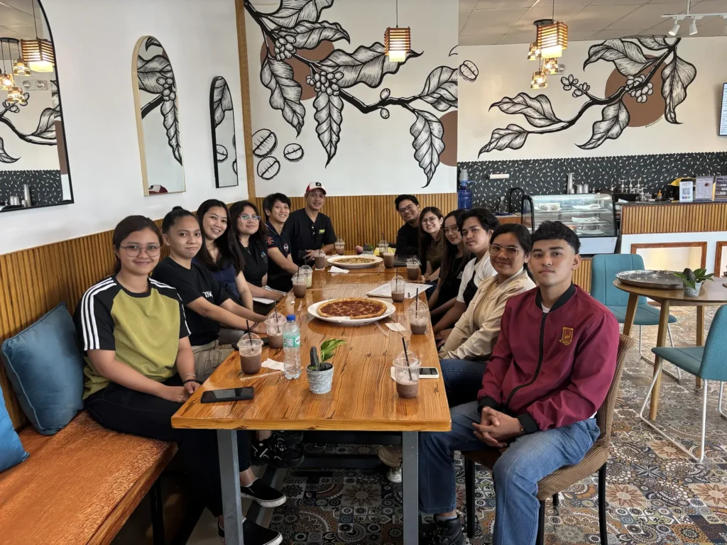 Liceo de Cagayan University Civil Engineering OJT Interns Batch 2025 Meeting Liceo de Cagayan University Civil Engineering OJT Interns batch 2025 having a professional meeting and lunch at Metro Square with the JMG Construction team.